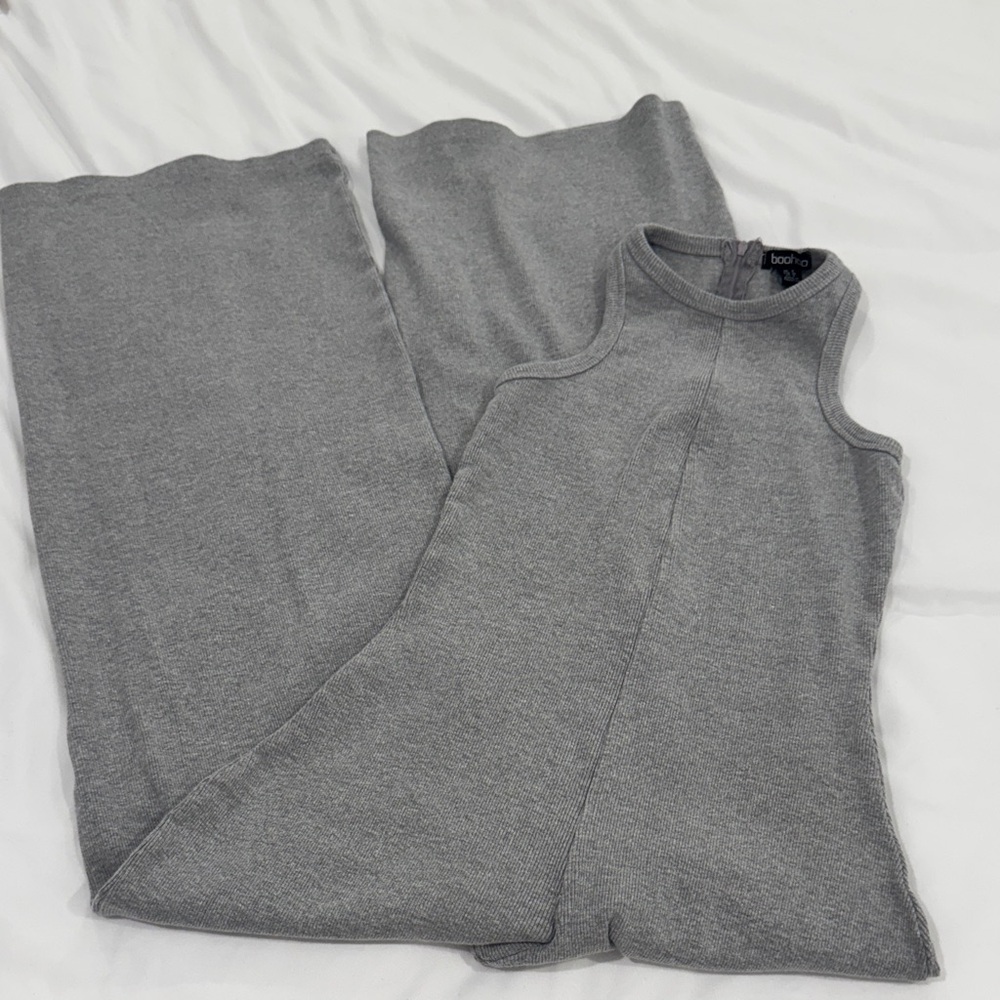 Boohoo Gray Sleeveless Straight Leg Knit Jumpsuit
